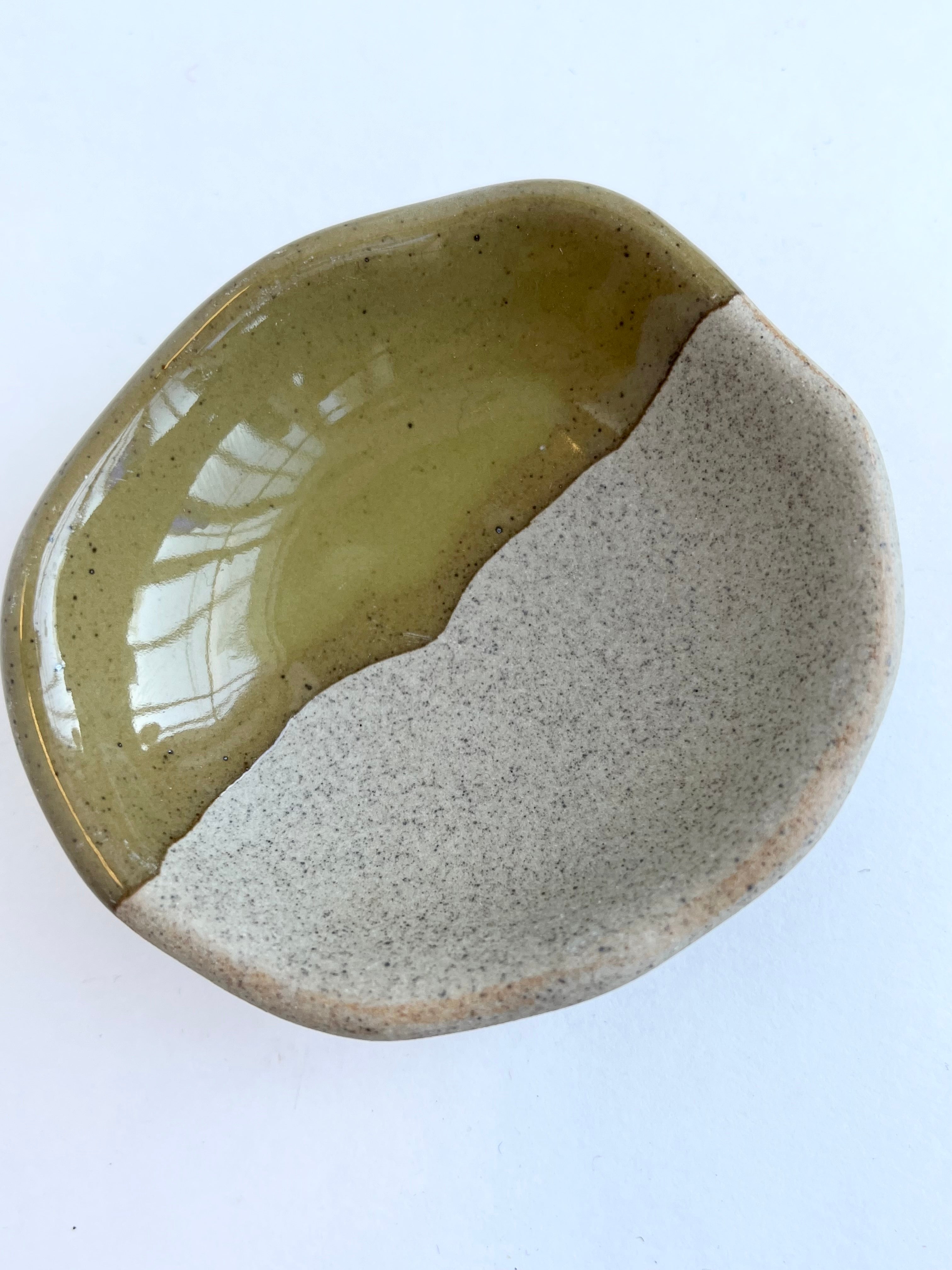 Olive - Solar Pinch Bowl