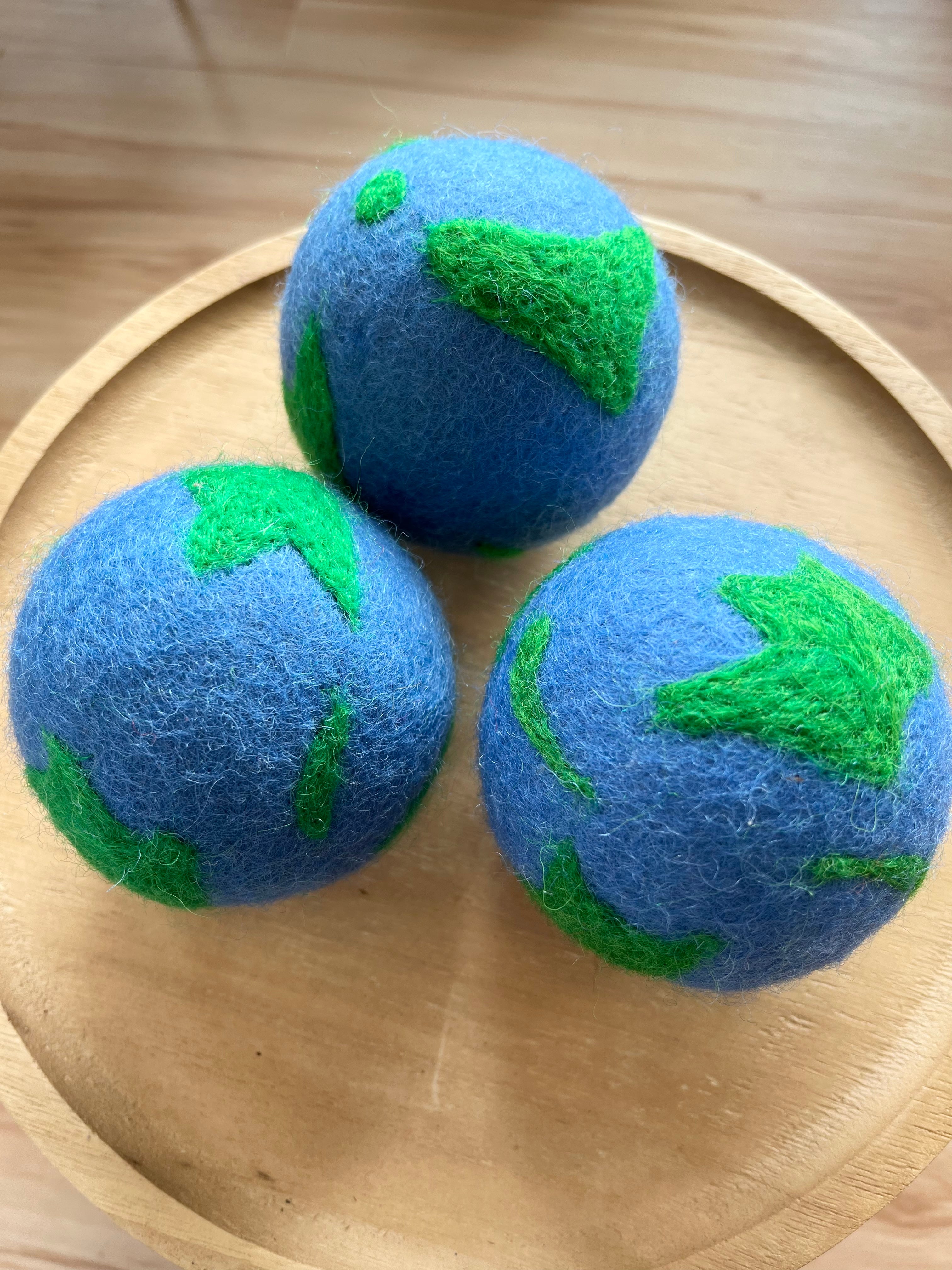 Mama Earth - wool dryer balls