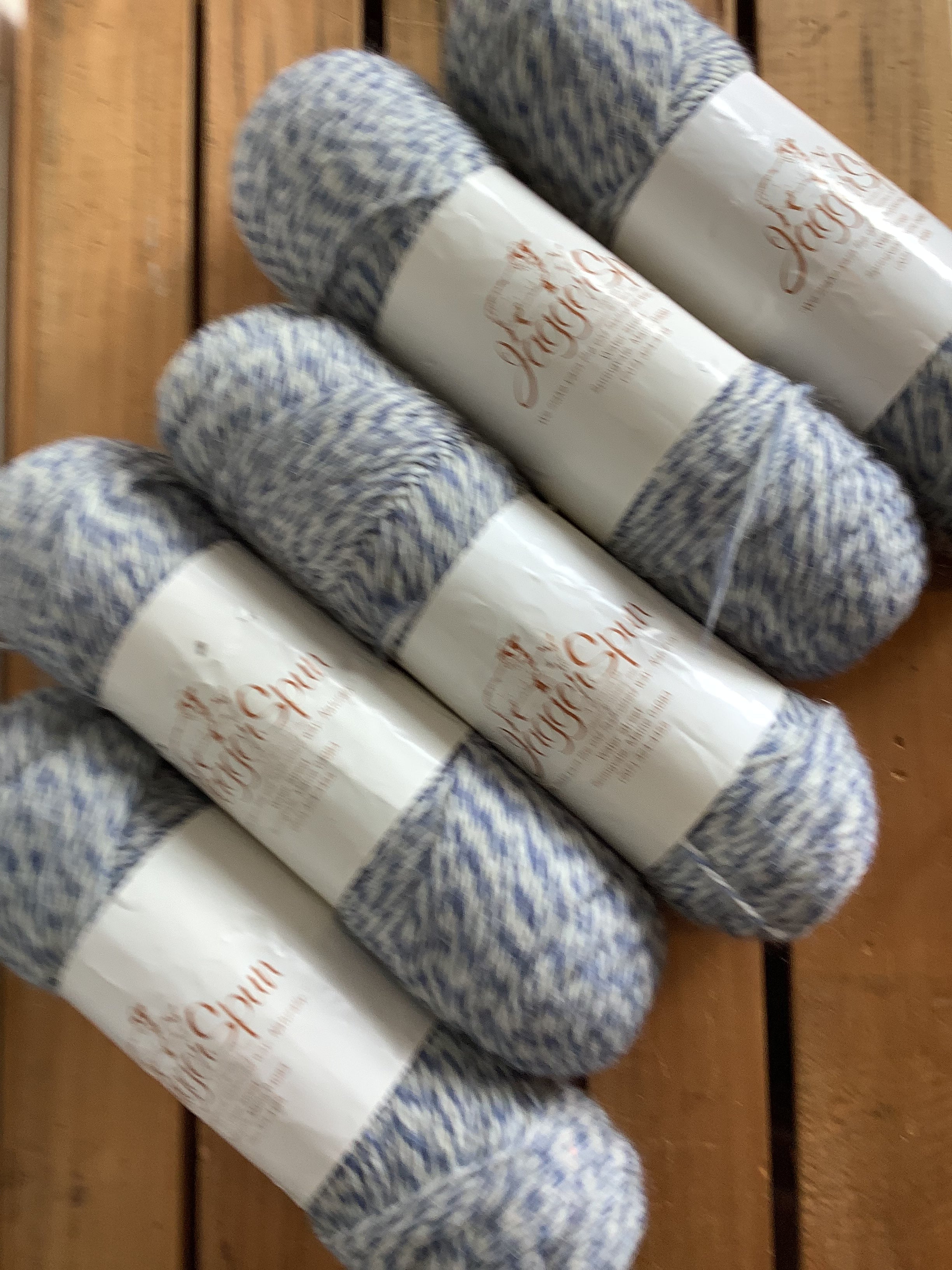 JaggerSpun Ragg Color: Blue/white Lot 4002-A