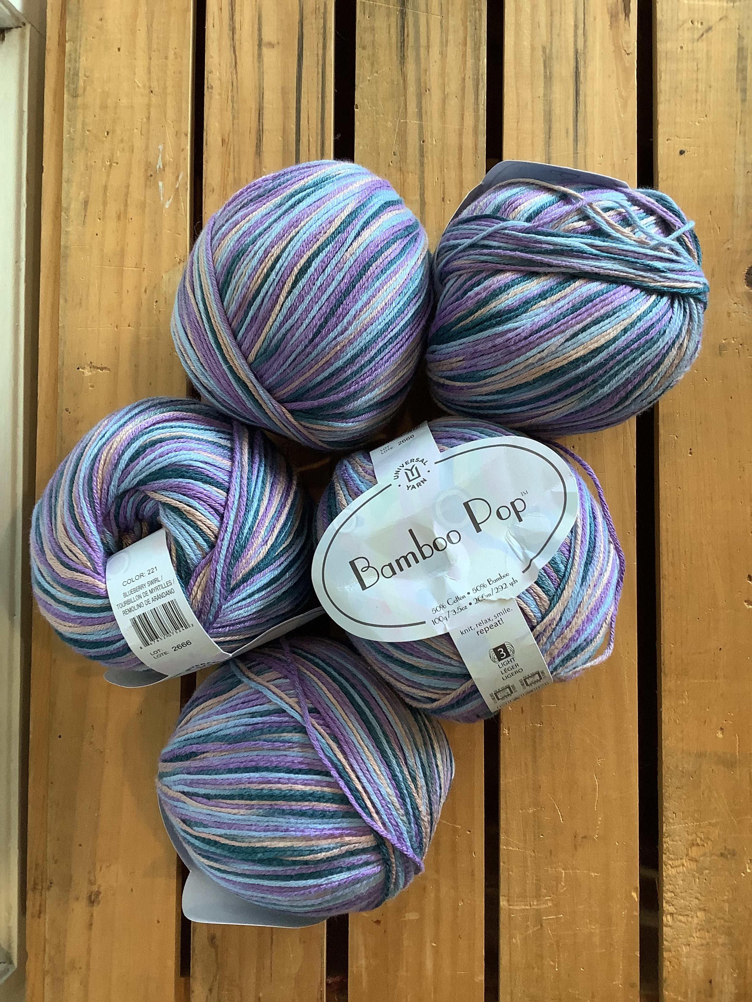 Universal Yarns Bamboo Pop Color 221 Lot: 2666