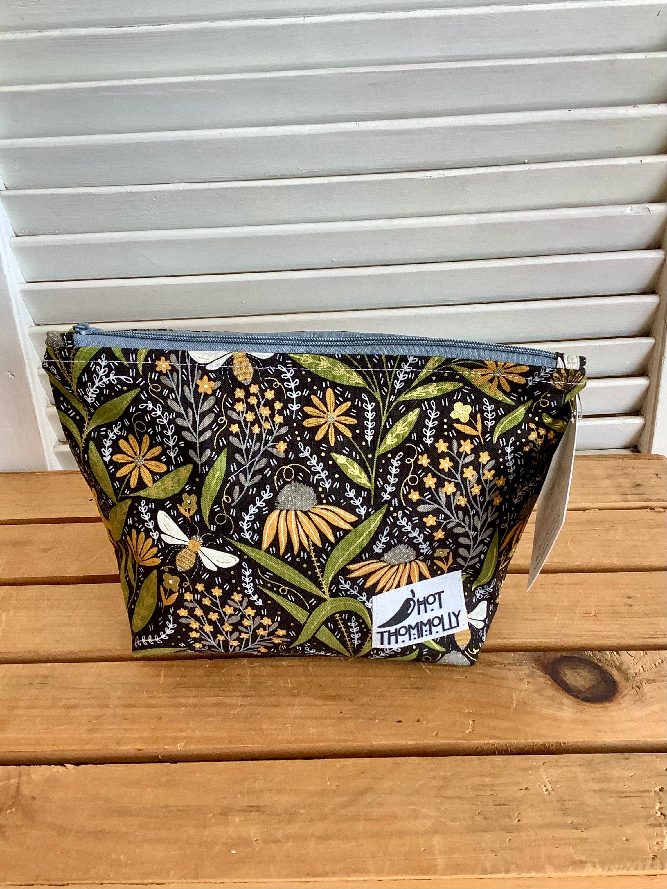 Zipper Pouches from Hot Thommolly