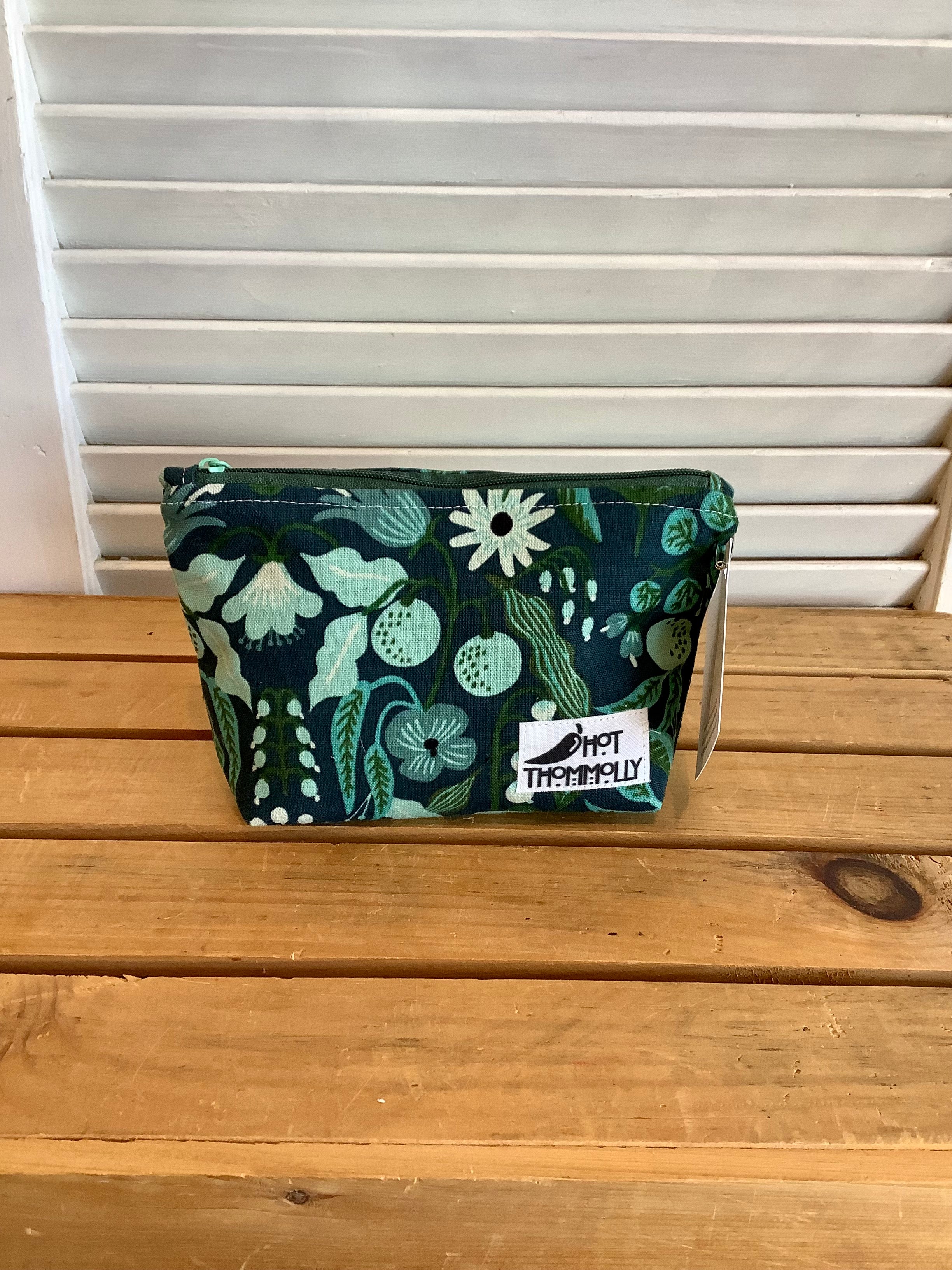 Zipper Pouches from Hot Thommolly