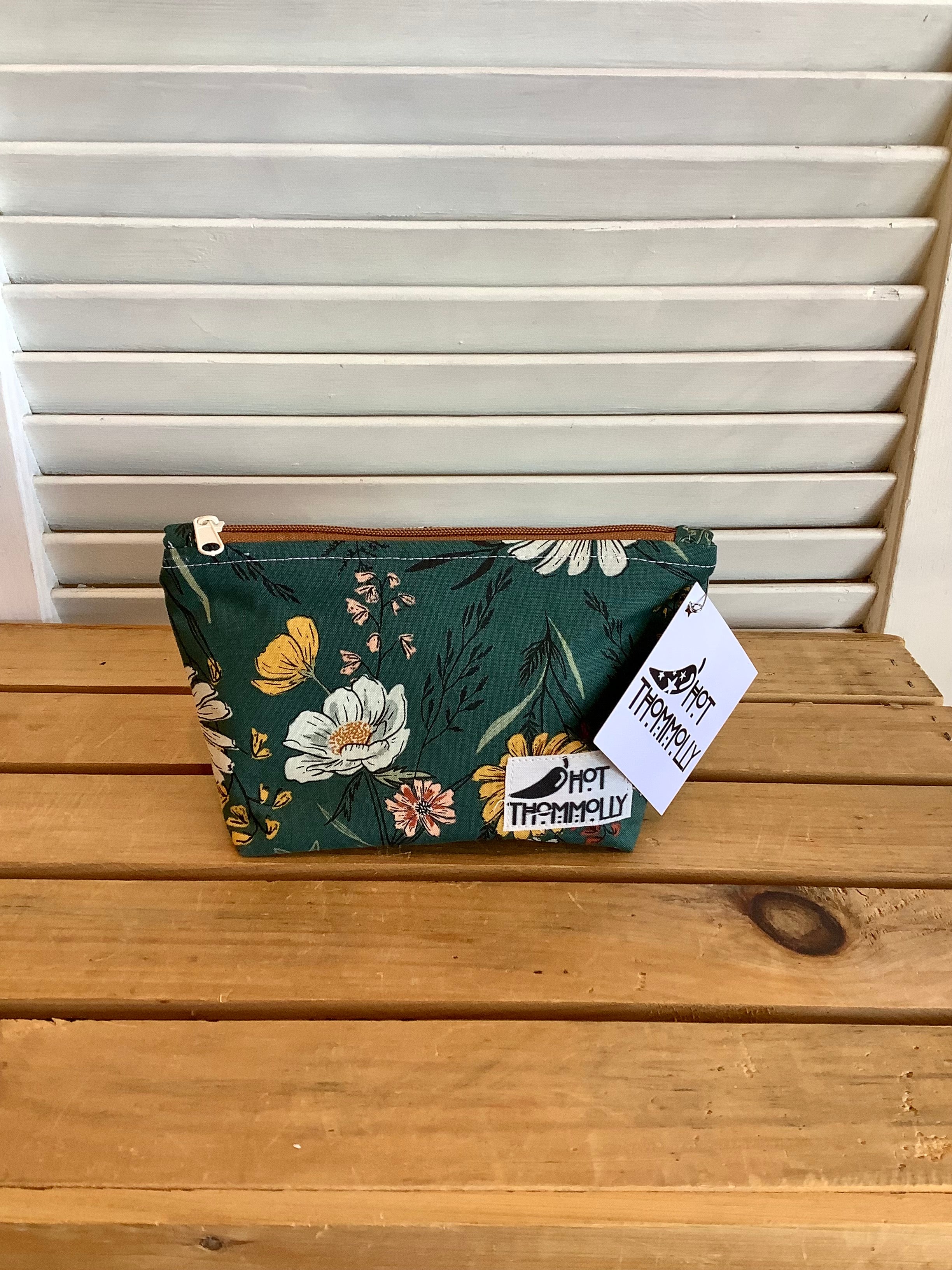 Zipper Pouches from Hot Thommolly