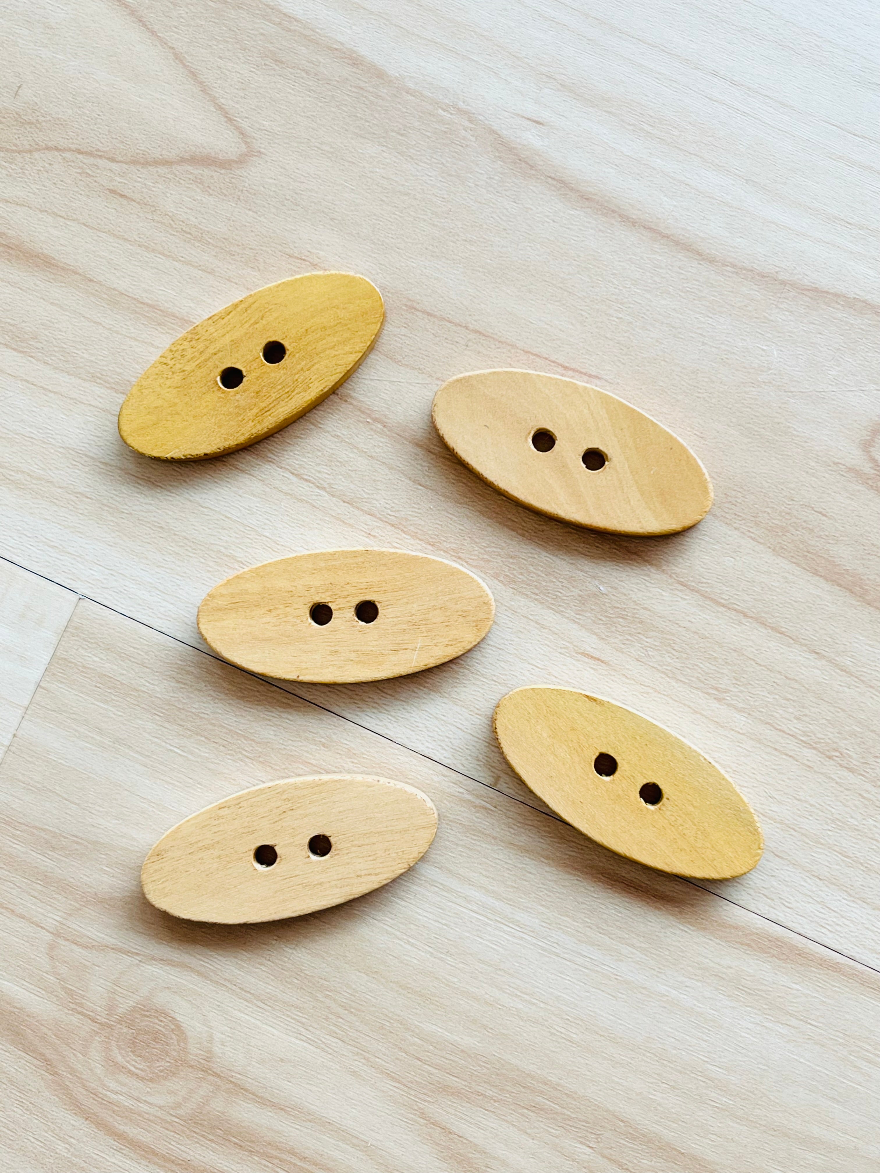 Button Natural Wood Oval