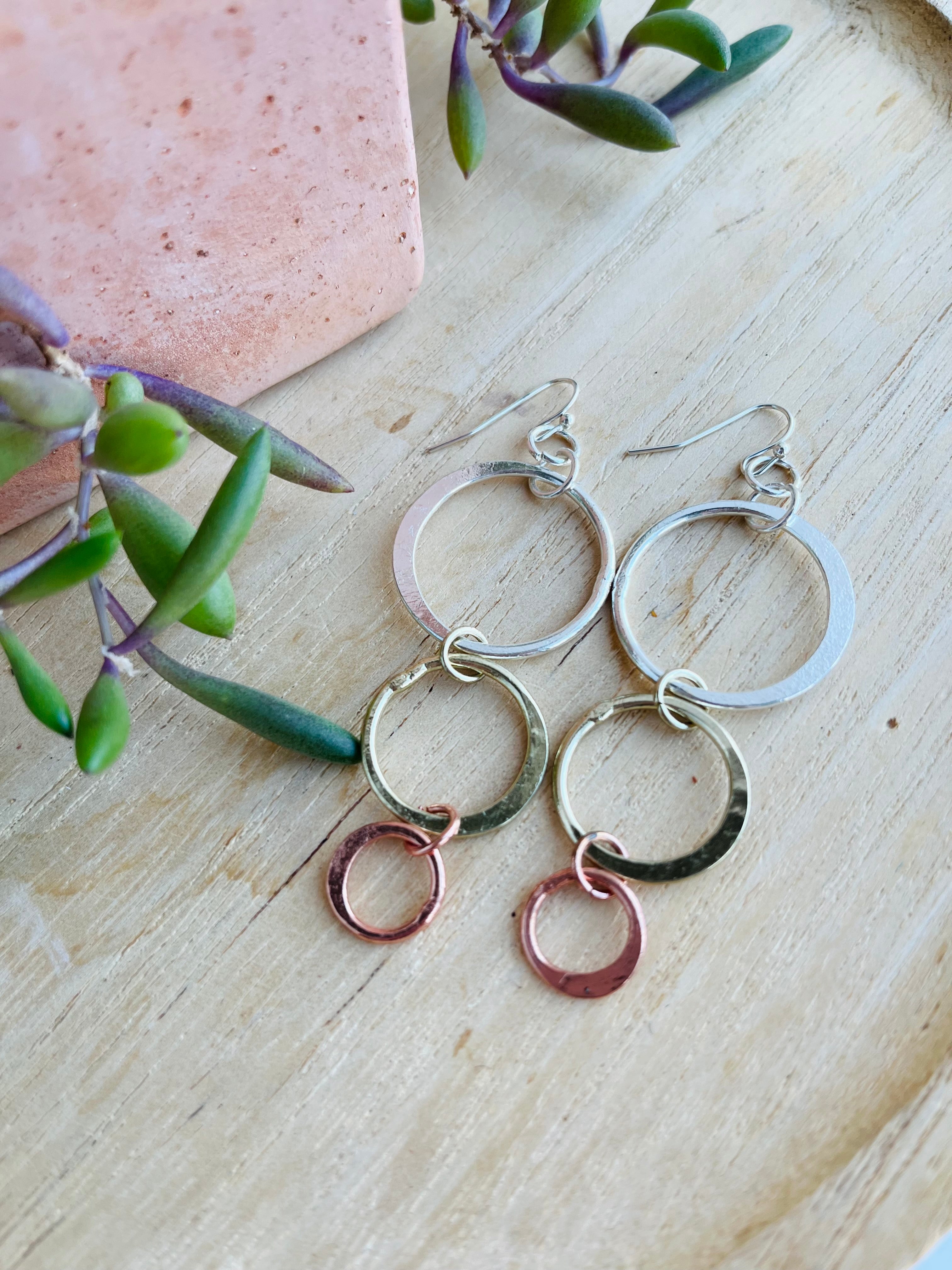 Drop & Dangle earrings