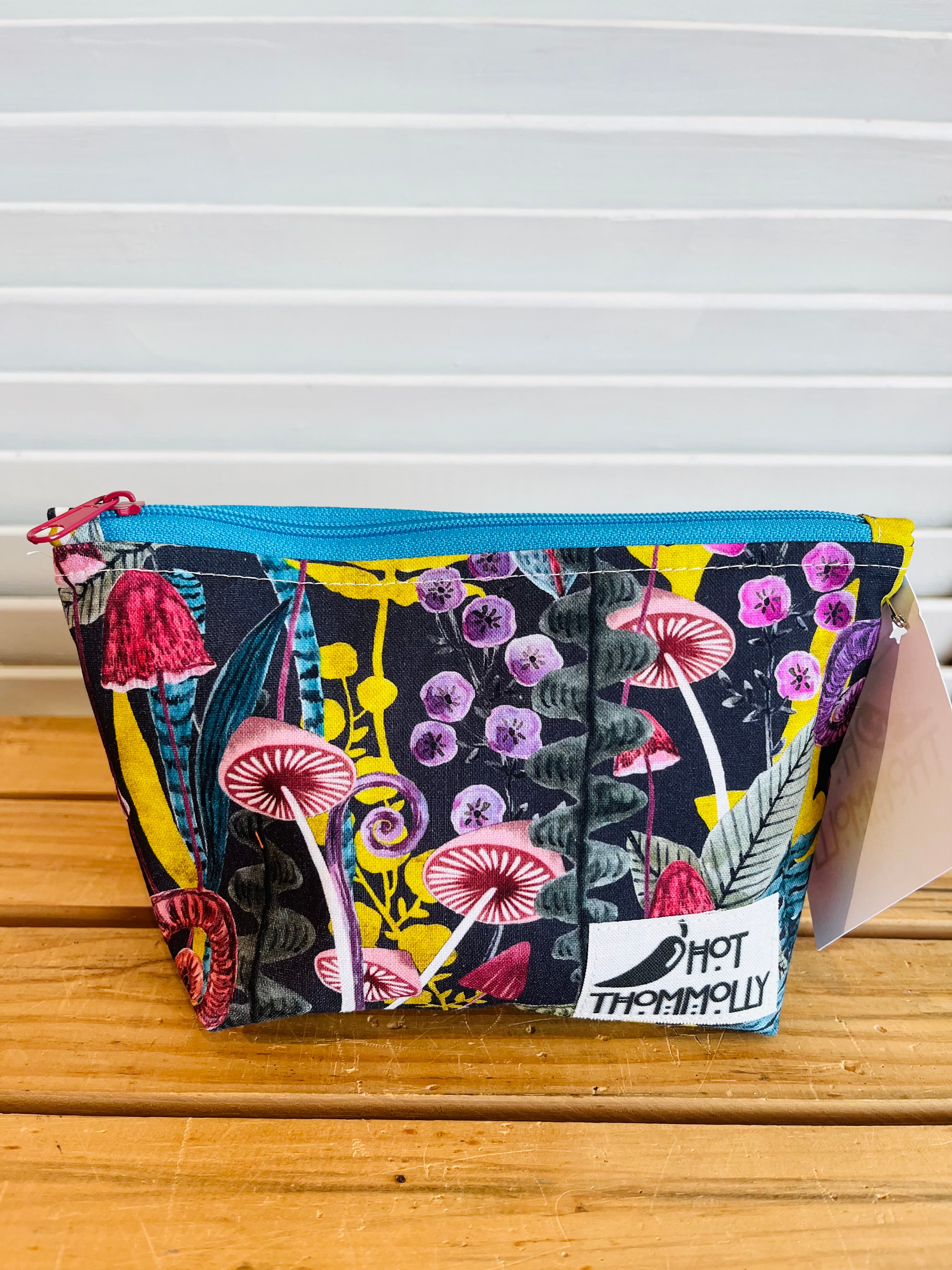 Zipper Pouches from Hot Thommolly