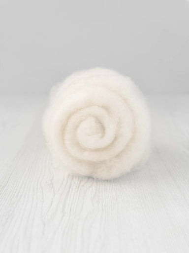 Carded Maori wool roving - Natural White