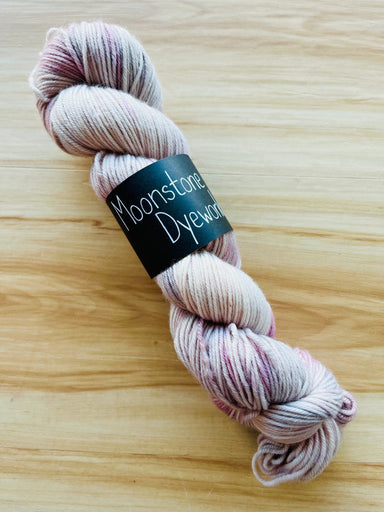 Hot Towel Fluff Merino 4 Ply Yarn Green – World Of Wool