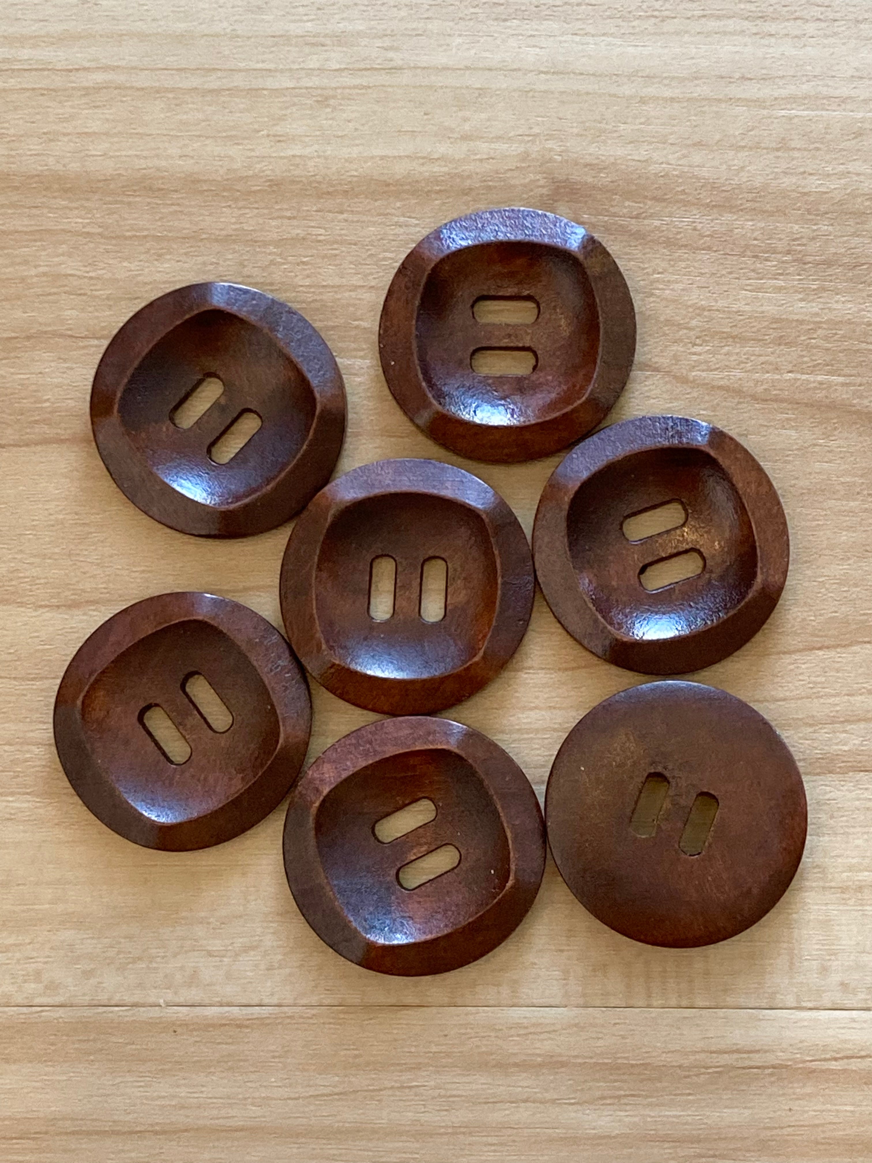 Button Round and Square wood