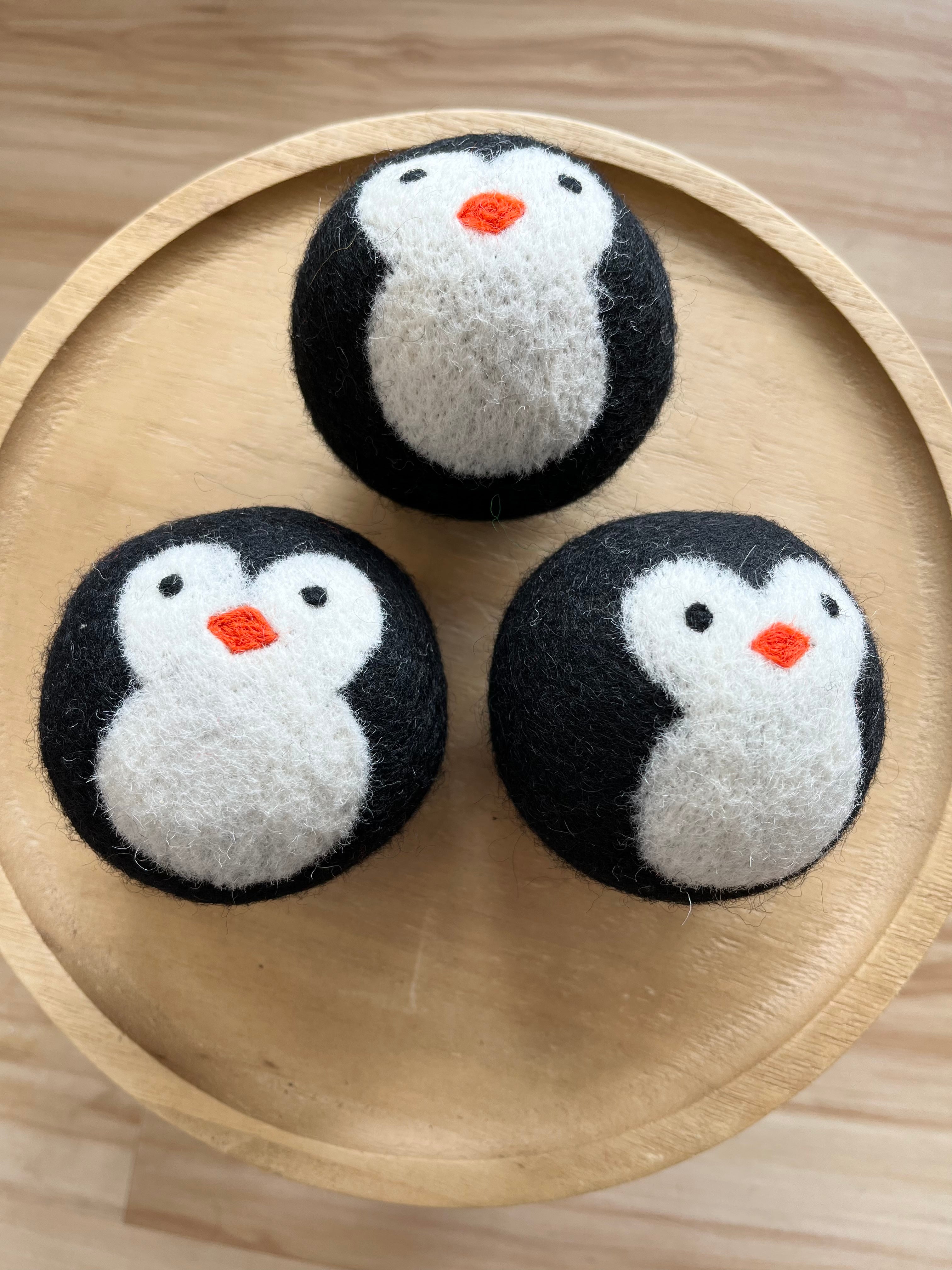 Penguins - wool dryer balls